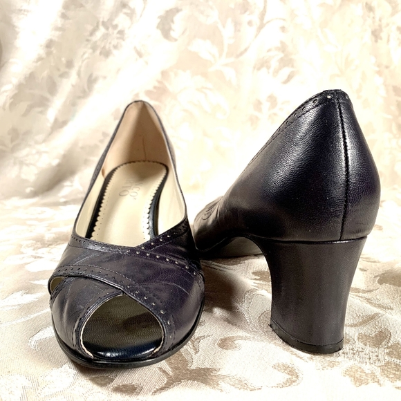 Franco Sarto Navy Peeptoe Pump - Picture 2 of 3